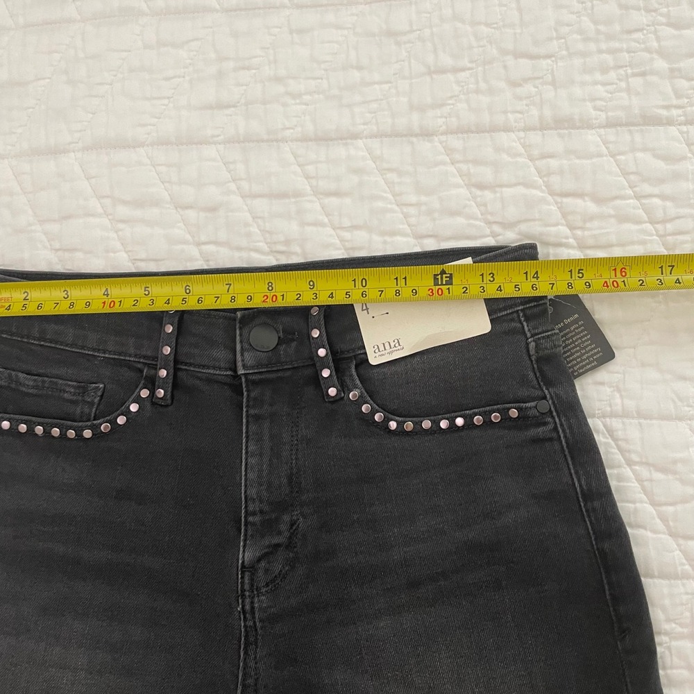 a.n.a Womens High Rise Shortie Short Black Studded Frayed Hem Denim Size 4 - Picture 8 of 11